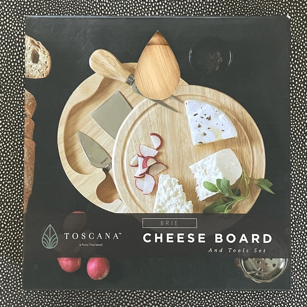 NWB Toscana Brie Cheese Board & Tools Set